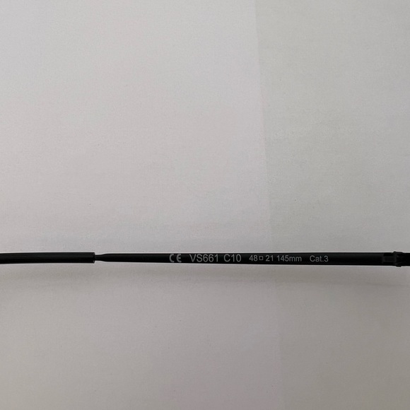 Vanni | Round, Metal Rim sunglasses - Picture 10 of 11